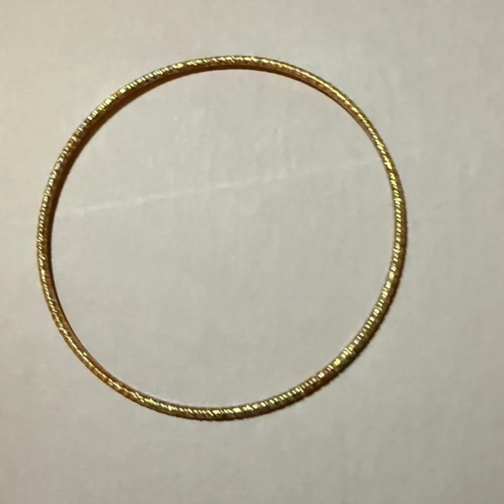 Chic Gold-Toned Bangle Bracelet Infant 🌟